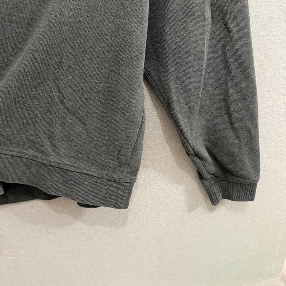 L.L. Bean Men’s V-Neck Pullover Sweatshirt Green Gray - Picture 4 of 6